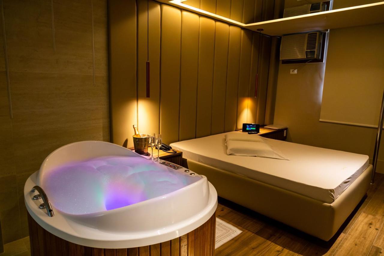 Suite Deluxe com Banheira de Hidromassagem