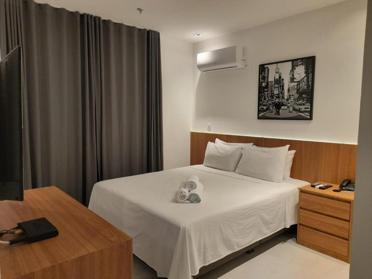 Quarto Quádruplo com Vista Lago