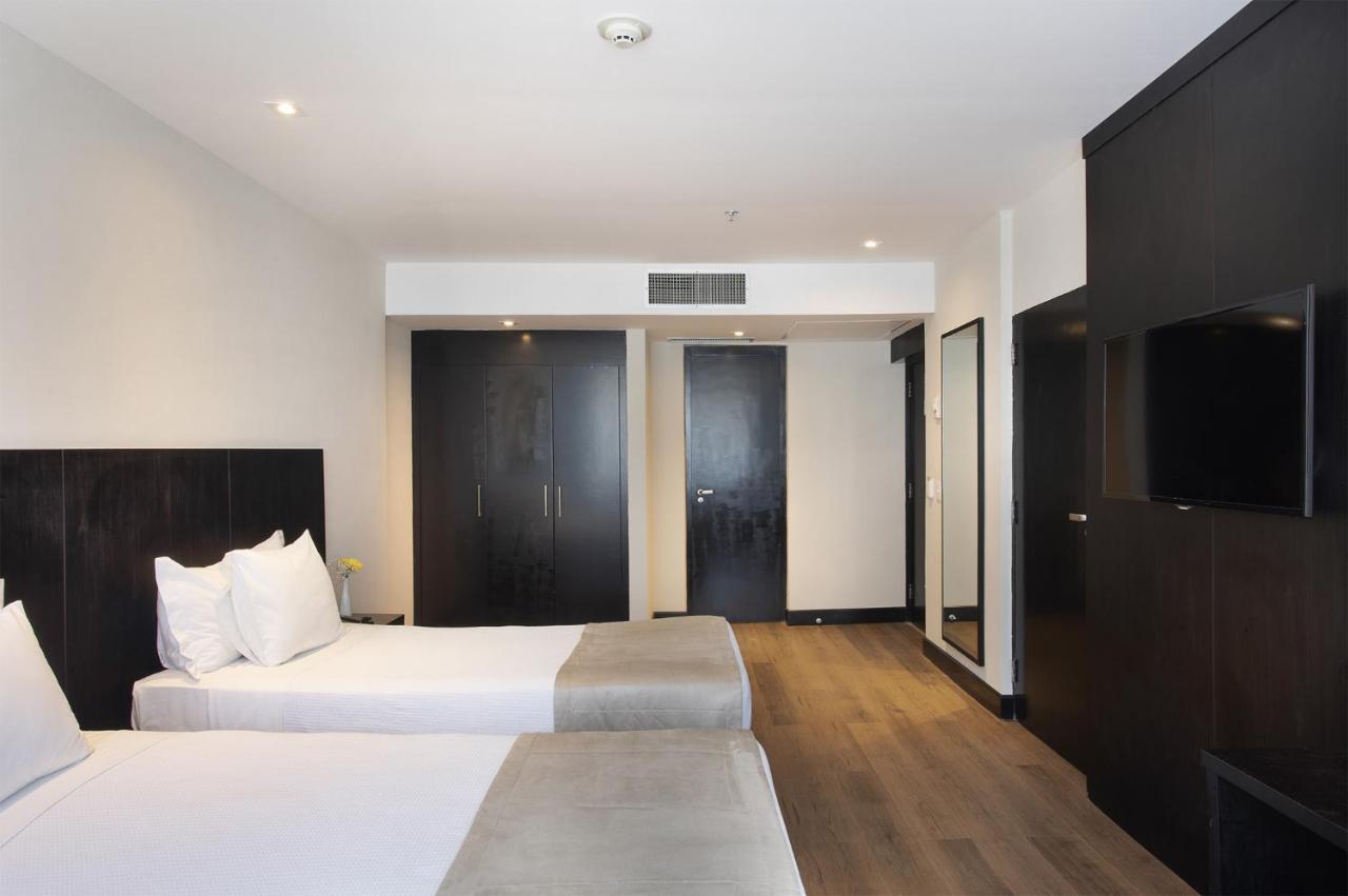 Quarto Twin Standard