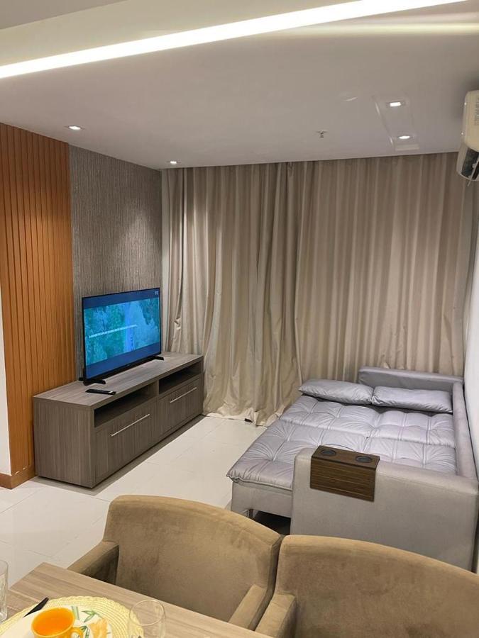 Apartamento com Varanda