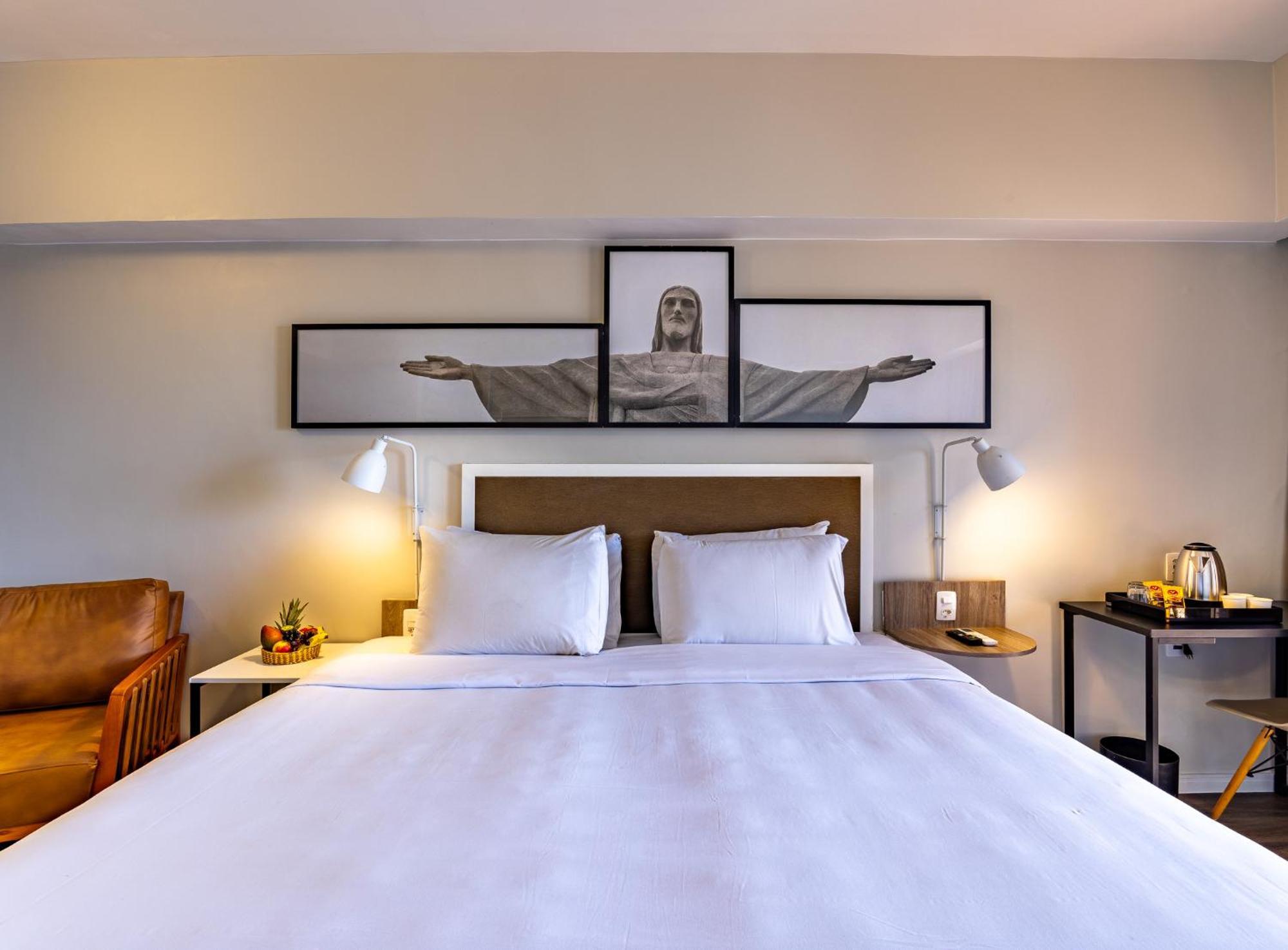 Quarto Duplo Deluxe com Vista Mar Parcial