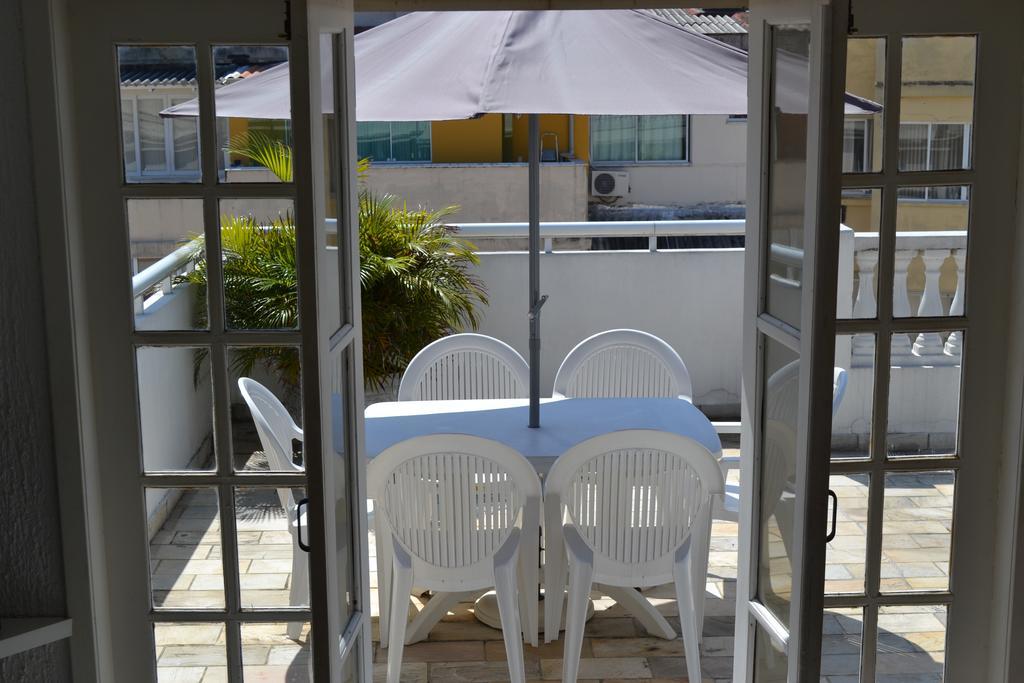 Apartamento de 4 Quartos com Terraço