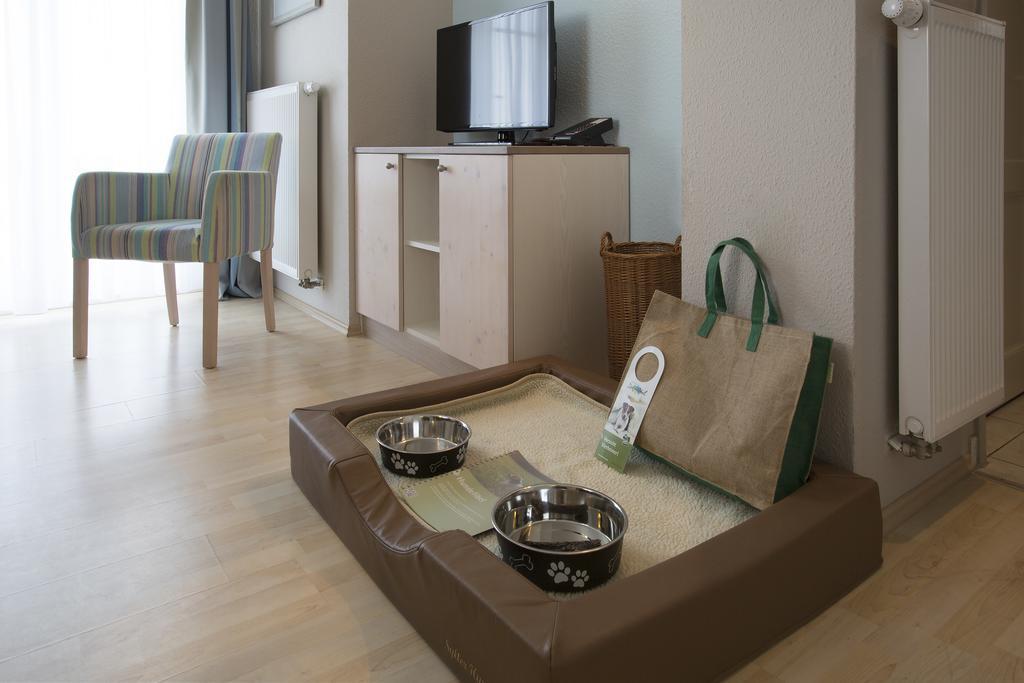 Quarto Twin Standard com Casa de Banho Partilhada