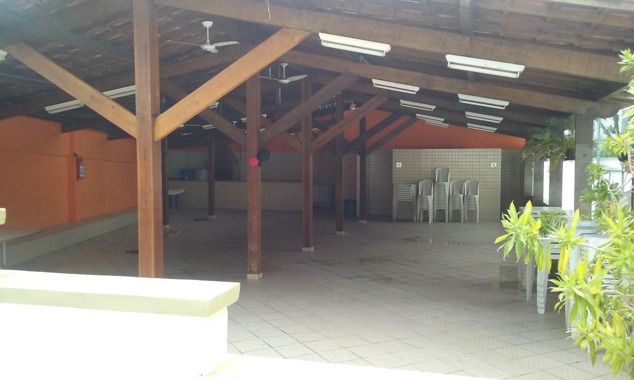 Apartamento de 2 Quartos com Vista do Mar