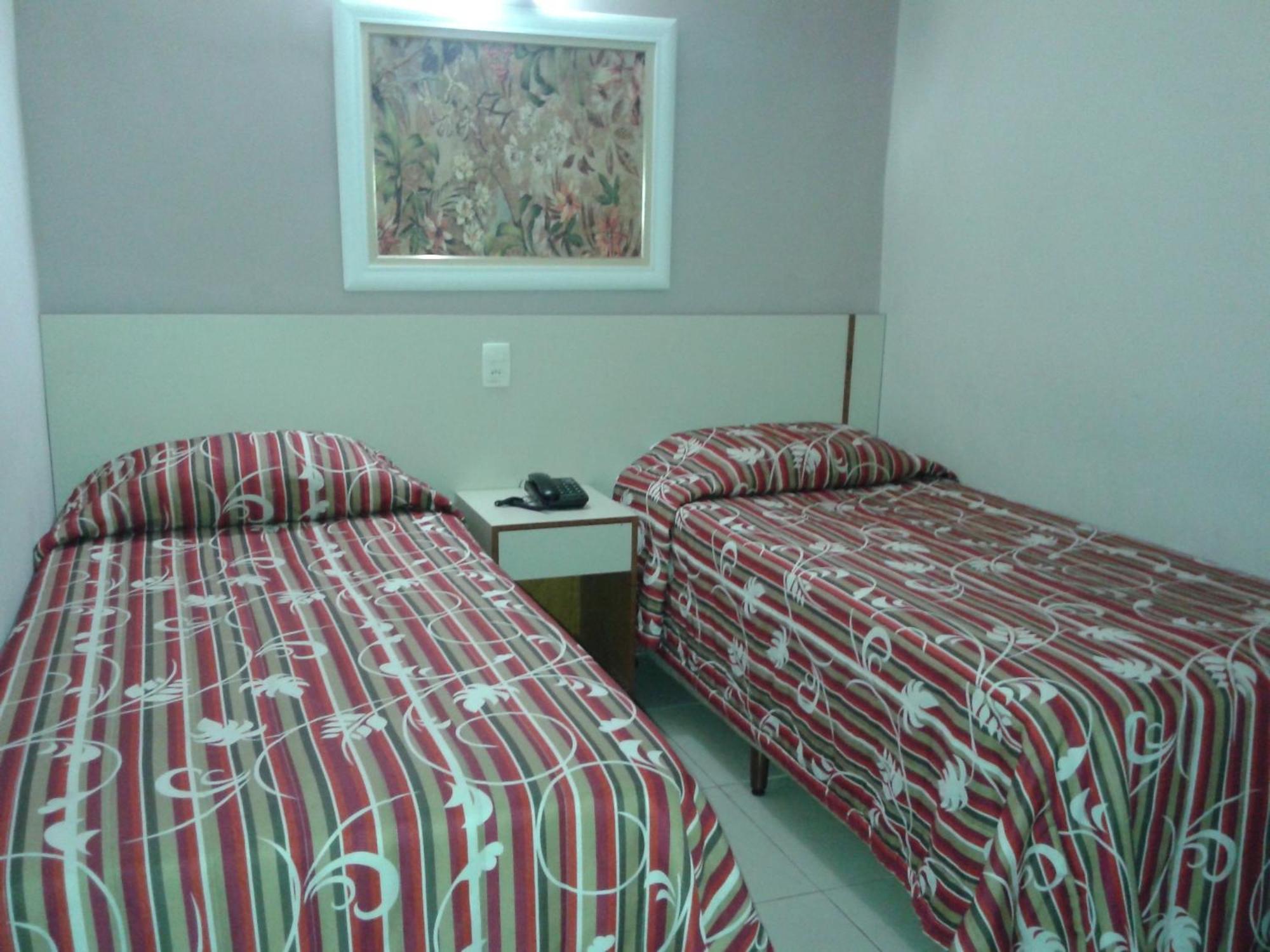 Quarto Twin Standard