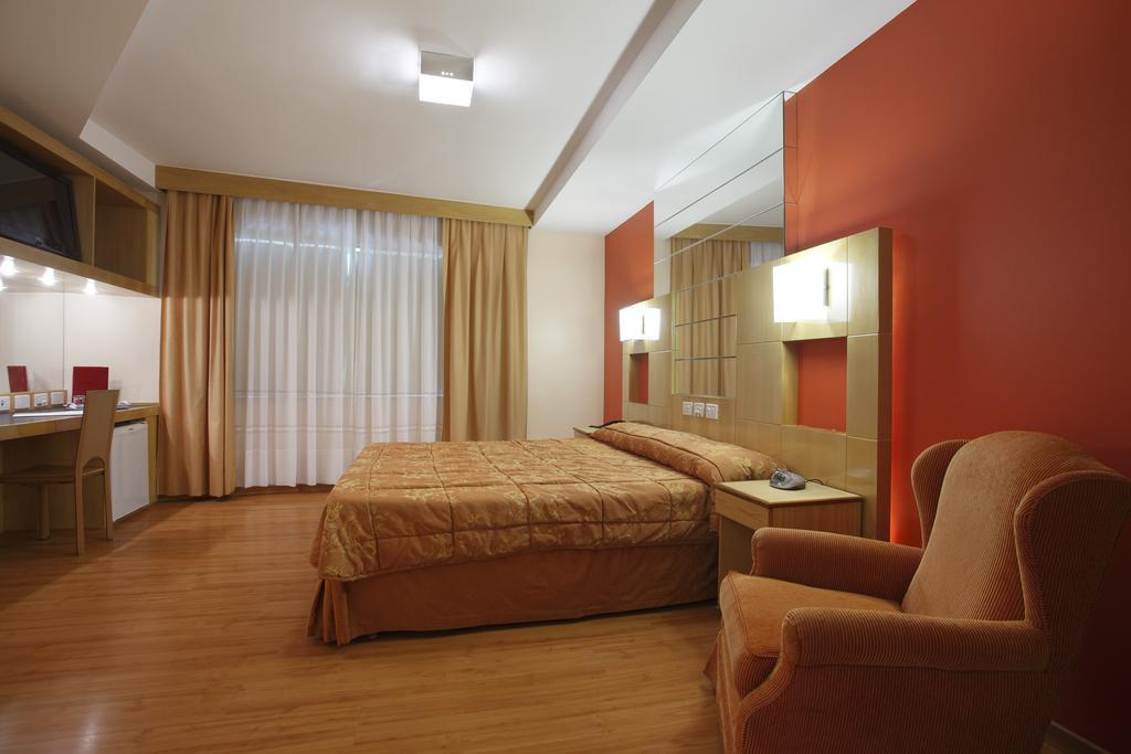 Suite (4 Adultos)