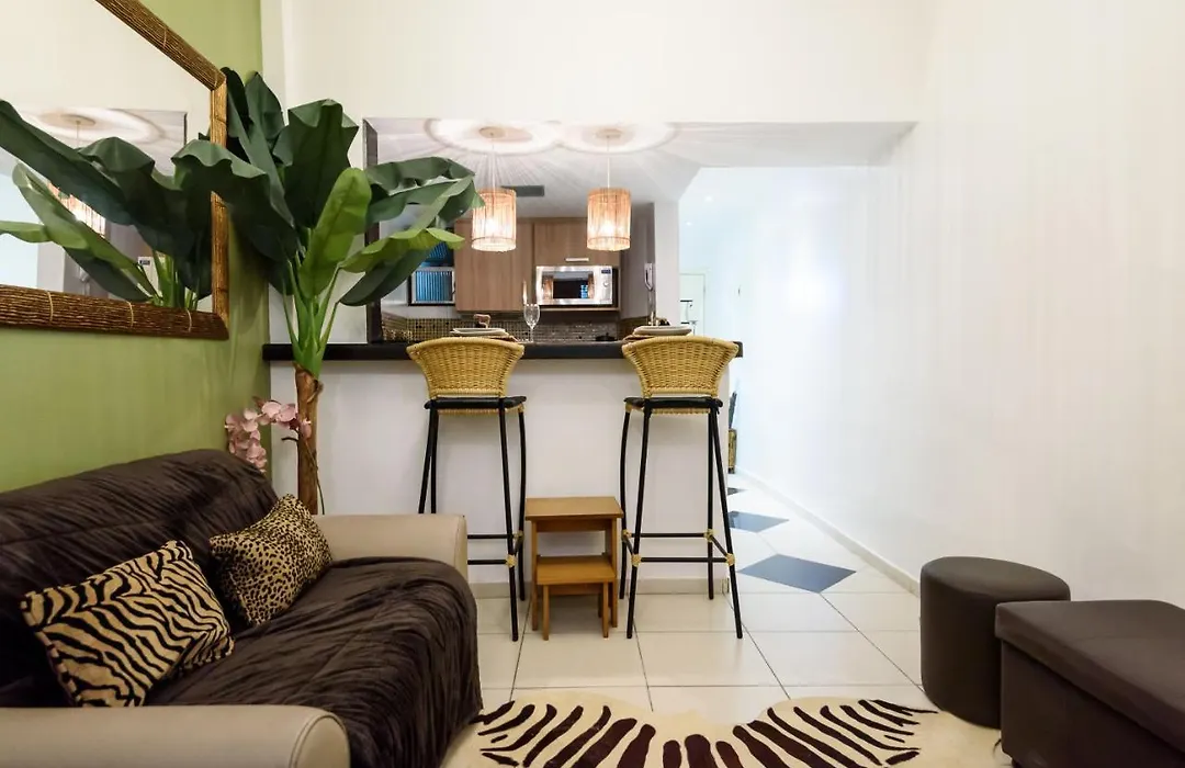 Belo Estudio Em Copacabana - Ideal Para Casais - Pf118 Z4-1