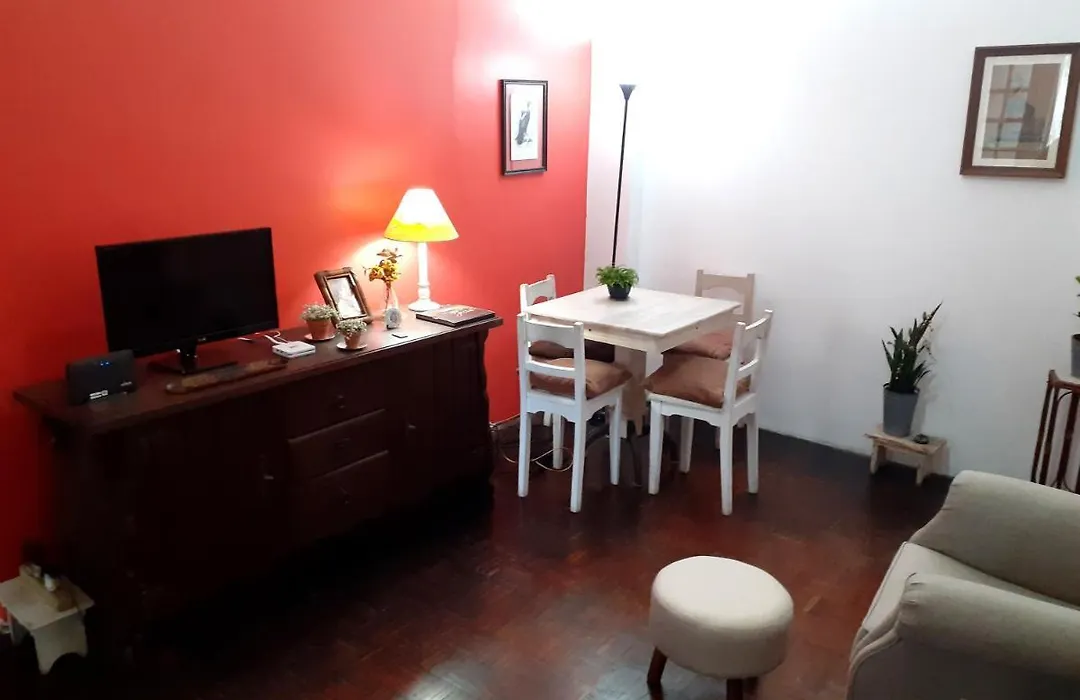 Lindo quarto na Praia de Botafogo-1