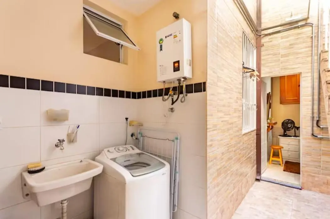 Quarto em casa de vila em Botafogo, Rio de Janeiro-1