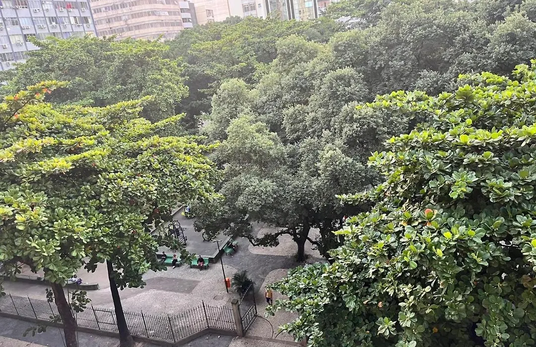 Apartamento na quadra da praia-1