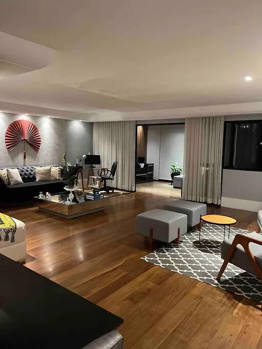 Maravilhoso Apartamento 100m da praia-1