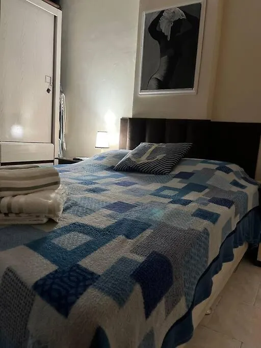 Apartamento, praia e streaming - 100m da orla de Copacabana-1