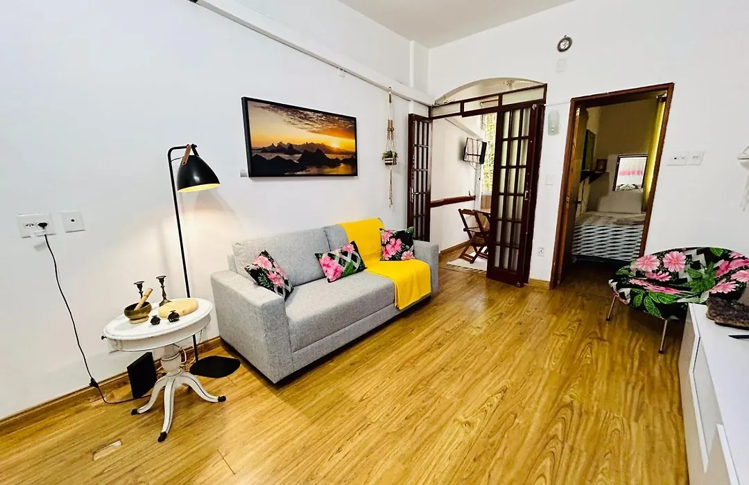 Apartamento 4 quartos em Copacabana, apartamento completo e muito confortável-1