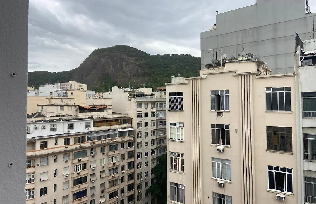 Apartamento completo na Praia de Copacabana , novinho , wifi, ar condicionado, netflix, FRENTE EM ANDAR ALTO, pauloangerami MVC15-1