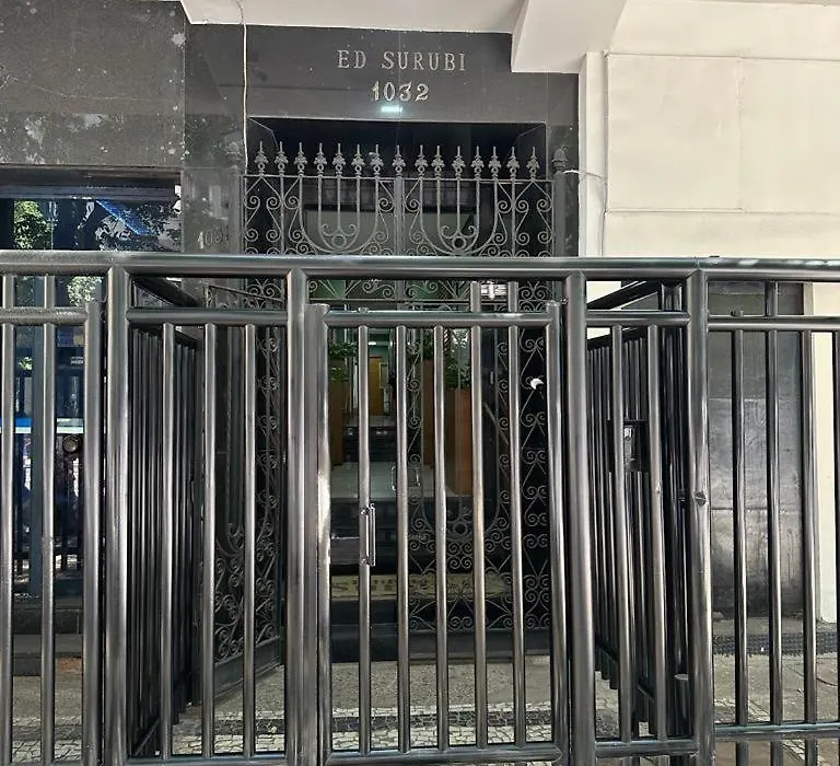 Aconchegante apartamento na quadra da praia-1