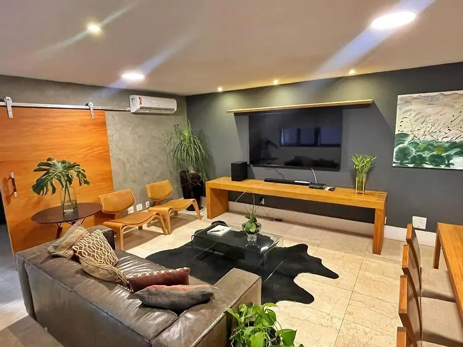 Flat na Vieira Souto 510-1