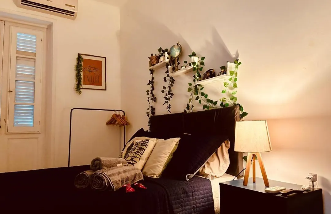 Belíssimo quarto ou apartamento em Ipanema-1