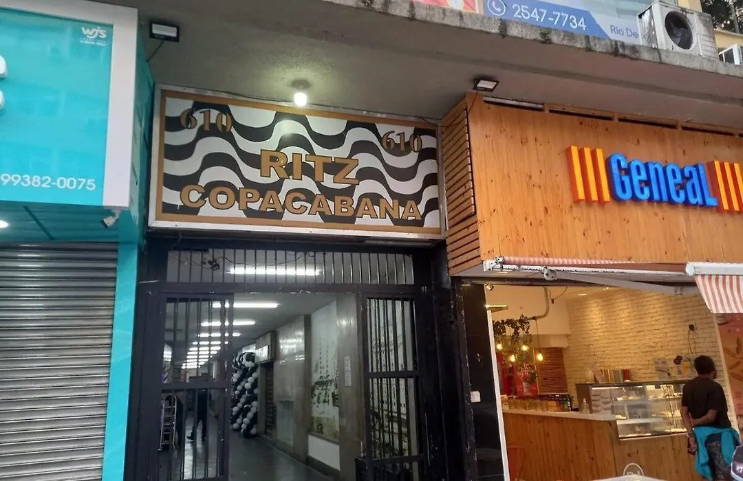 Suh Copacabana 06 Low Cost Close Beach And Subway-1