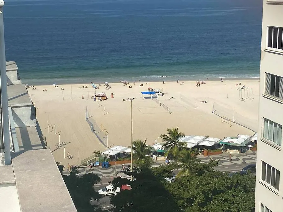 Apartamento Copacabana na quadra da praia, prédio com serviços - Posto 4-1