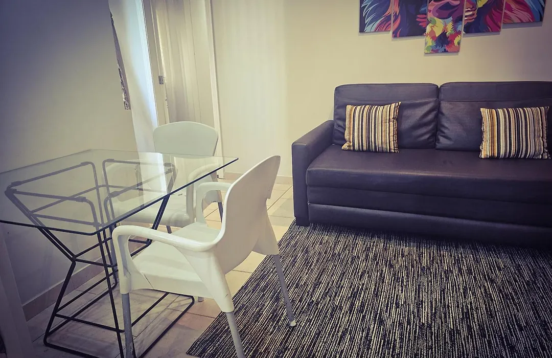 Small Quiet Condo Posto 6-1