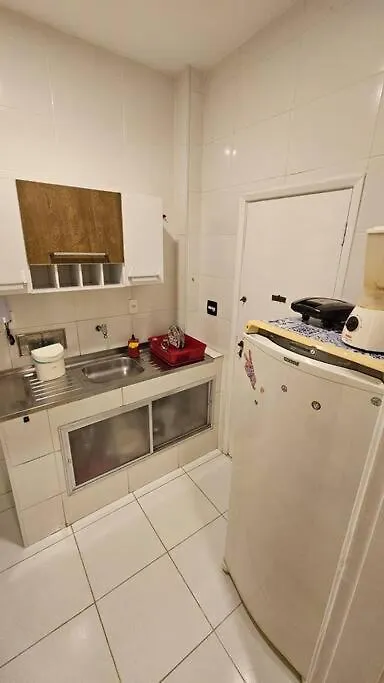 Apartamento Completo no Leme-1