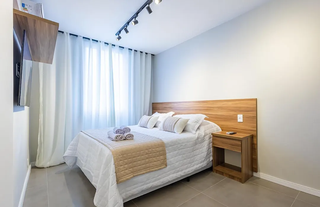 Cozy Studio In Leblon-1