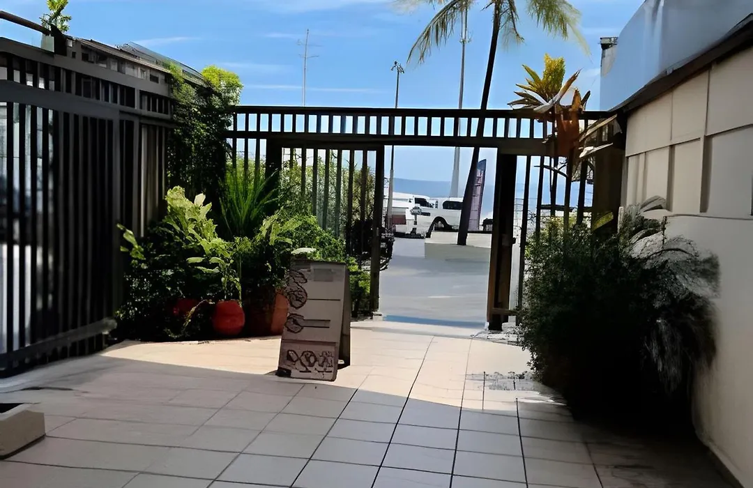 Magnífico Mezanino recém-reformado 2min. Praia-1