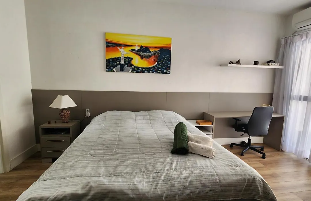 Suite Ao Lado Da Praia-Shared Apartment-1