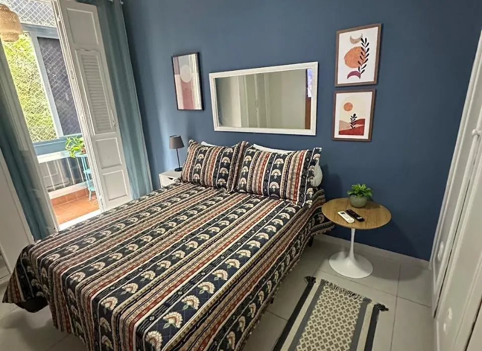 charmoso apartamento na quadra da praia-1