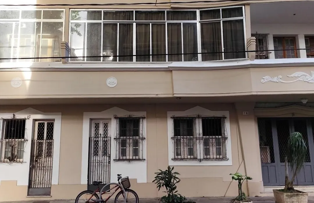 Casinha com cinema aos pés do pão de açúcar-1