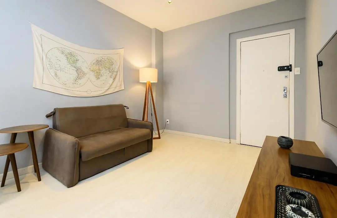 Apartamento Em Ipanema Com Garagem | Bt 82/208-1