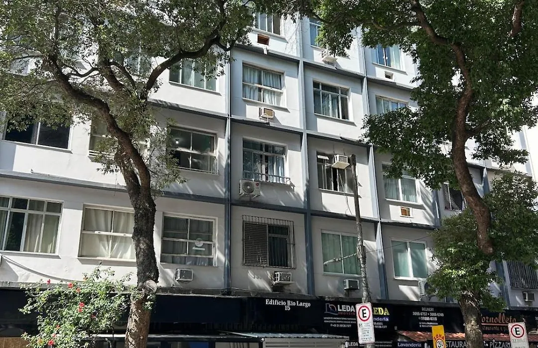 Boutique Apartment In Copacabana 2 Blocks To The Beach-1