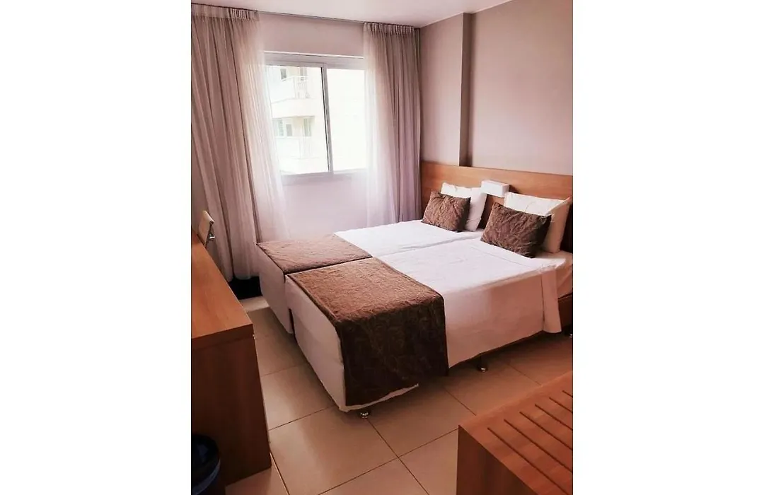 Melhor Localizacao Na Barra Da Tijuca- Apartamento Com Ar, Wifi, Microondas-1