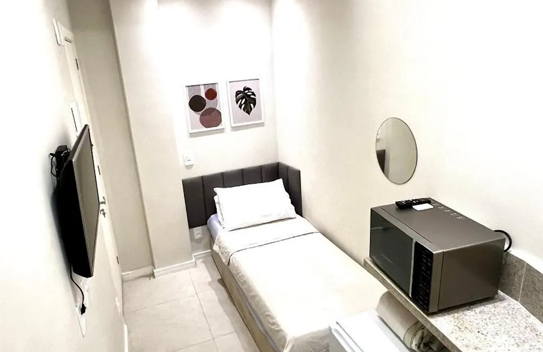 Copacabana Charme Mini Apartment-1