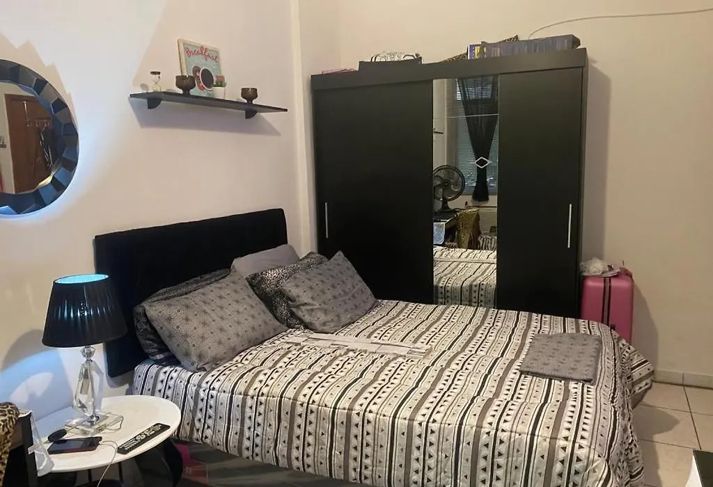 quitinete mobiliado para 2 pessoas-1