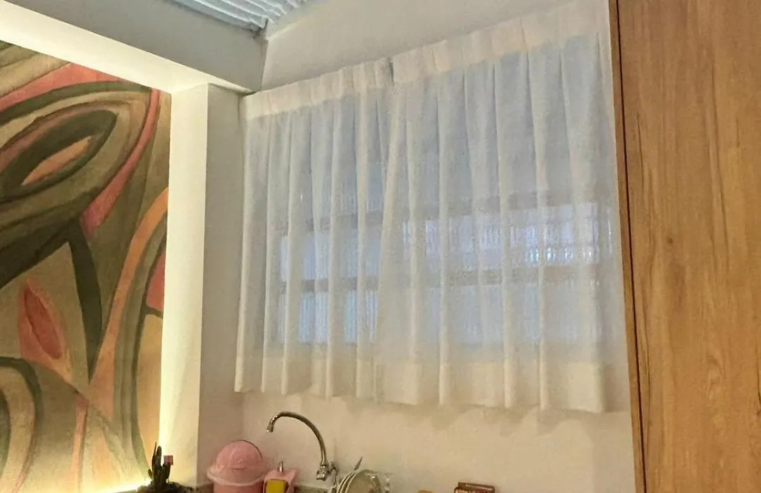 Charming Studio Just 2 Blocks From Copacbana Beach-1