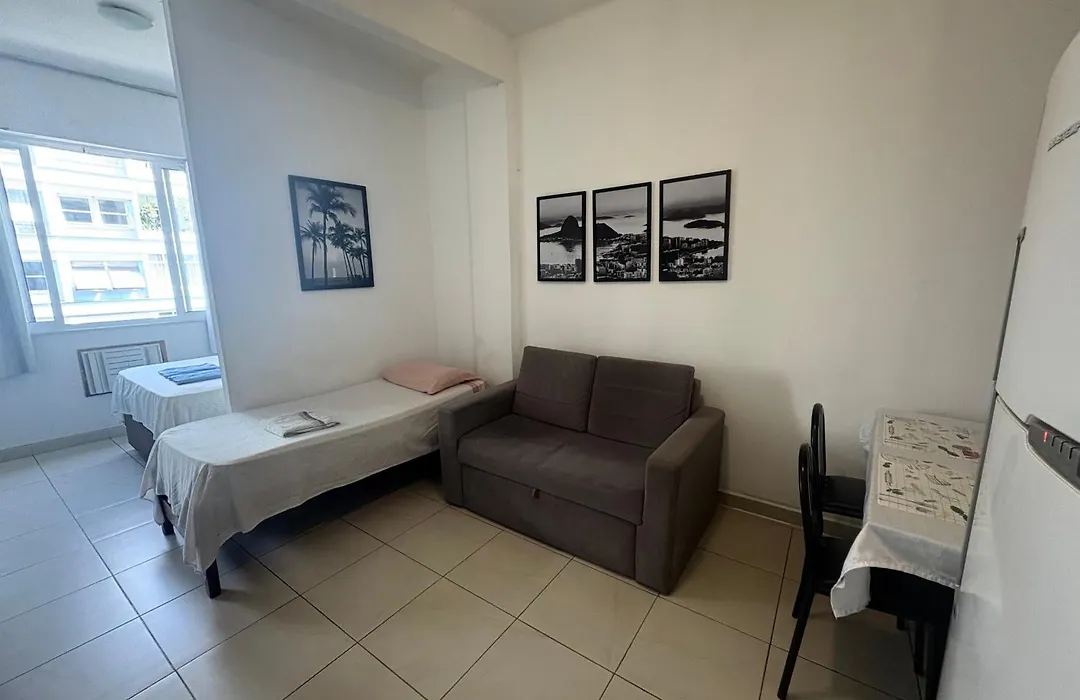 Studio completo ENTRADA pela PRAIA DE COPACABANA, com ar, wifi, netflix, até 4 pessoas, pauloangerami AA3806-1