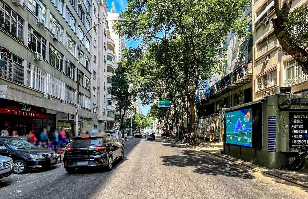 Copacabana -Praia- Rua Santa Clara-1