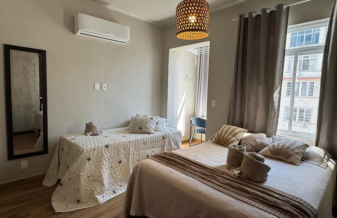 Próximo ao Copacabana Palace e a Praia CM13-1001-1