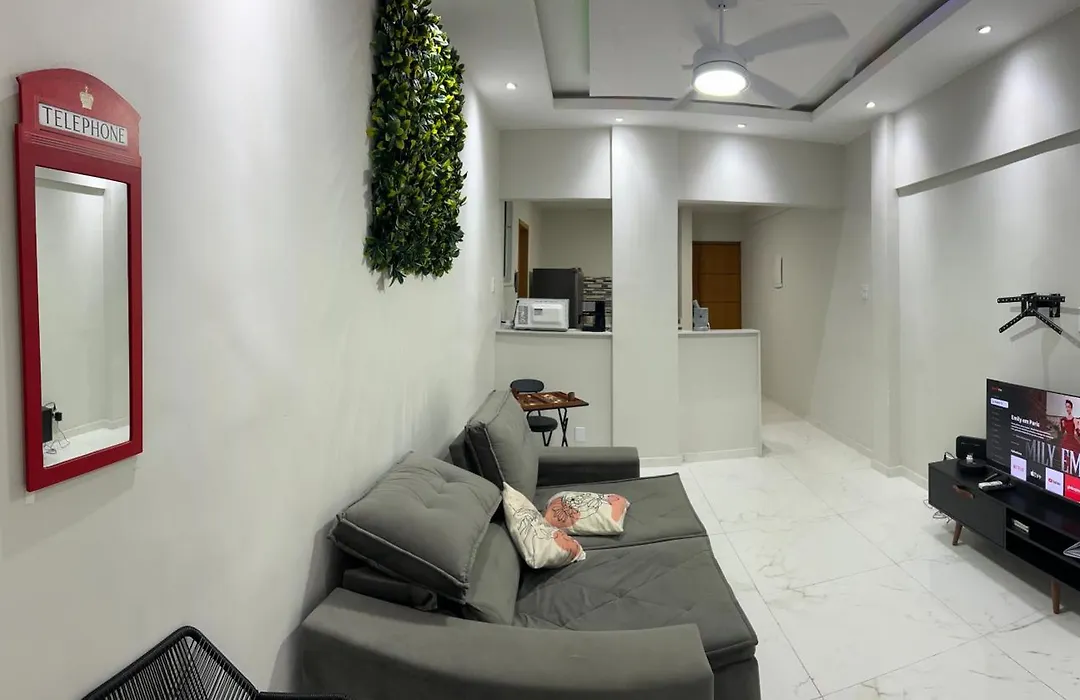 Apartamento espaçoso de 1 quarto em Copacabana-1