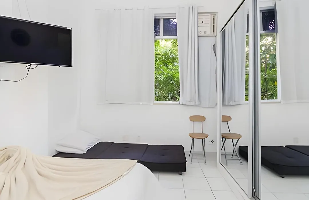 VISC303 - Apartamento Aconchegante Perto da Praia de Ipanema-1