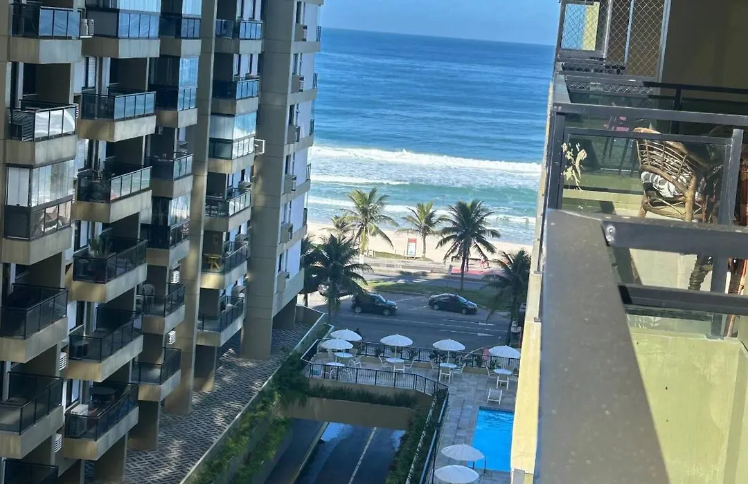 Apartamento Pé na Areia Barra da Tijuca-1