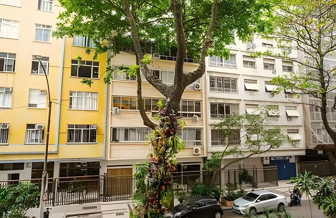 Apartamento confortável na quadra da praia-1
