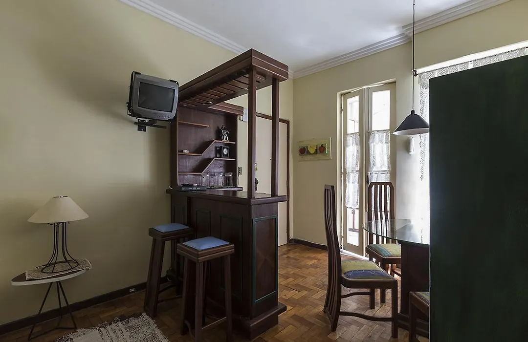 Apartamento No Leme-1