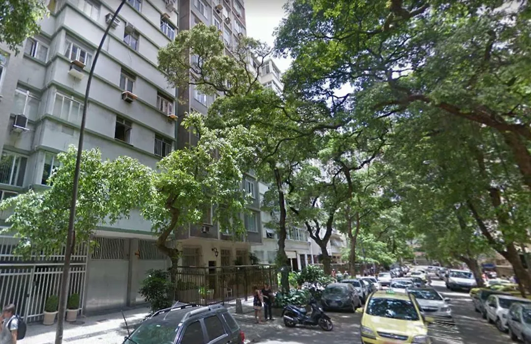 Quarto E Sala Em Copanema-1