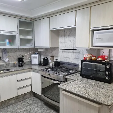 Leme de frente para o mar na Quadra Gourmet da Atlântica-2