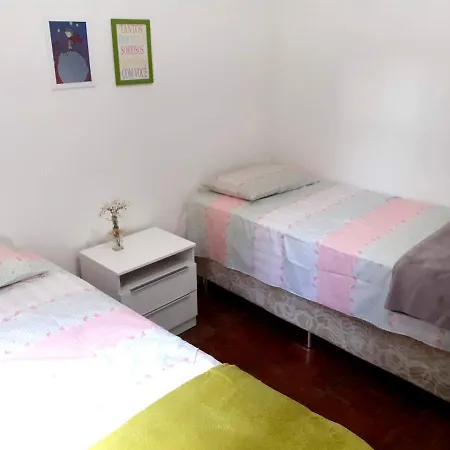 Lindo quarto na Praia de Botafogo-2