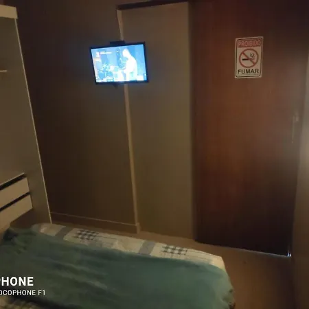 Apartamento Em Copacabana Na Quadra Da Praia-3