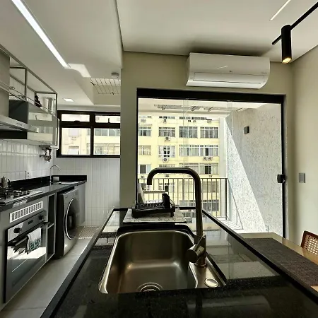 Moderno Flat Rio - Alto Padrão - Posto 6-2