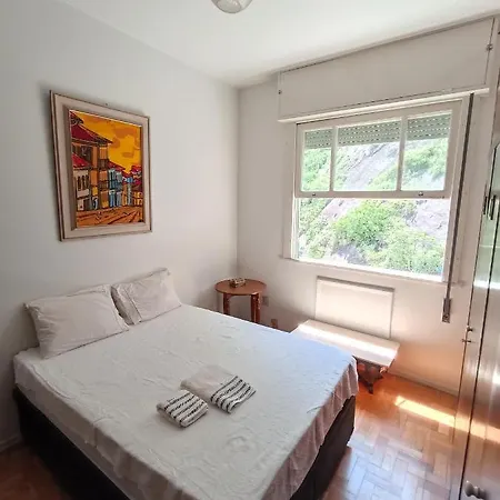 Espaçoso apartamento 2 Quartos em Copacabana à 500m da praia e Metrô-2